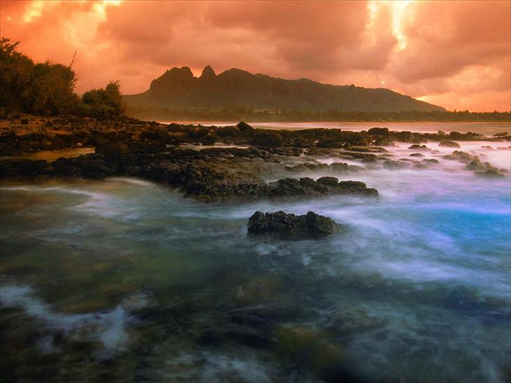 krajobrazy - Dusk Over Kong Mountain, Kauai, Hawaii.jpg