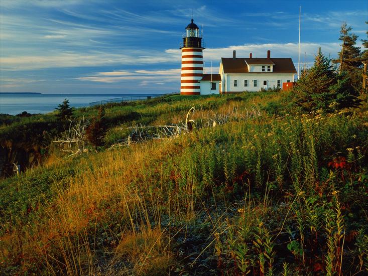 Latarnie morskie - Sunrise at Quoddy Head Lighthouse, Lubec, Maine.jpg