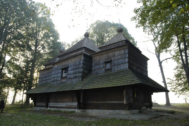 Cerkwie i Kościółki - Poland_Smolnik_-_wooden_church.jpg