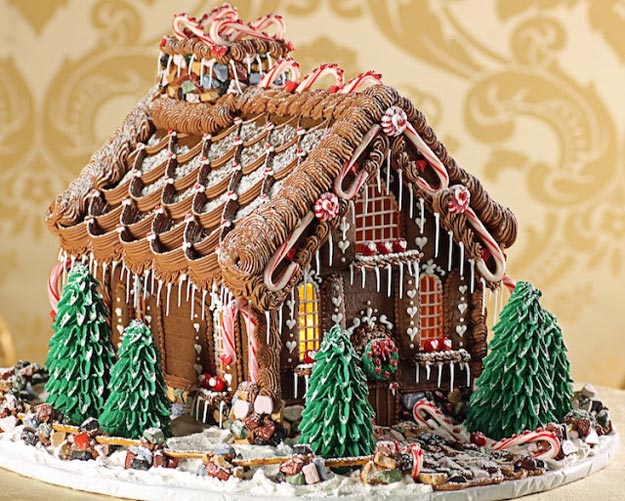 Domki z Piernika - Gingerbread-House-Ideas-Enchanted-Victorian-Chalet.jpg