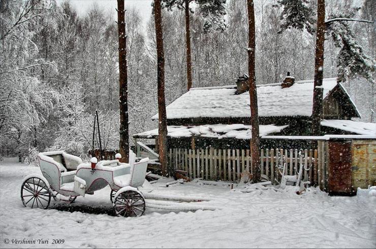 Pejzaż zimowy - Visiting a Fairy Tale - Yuri Vershinin.jpg